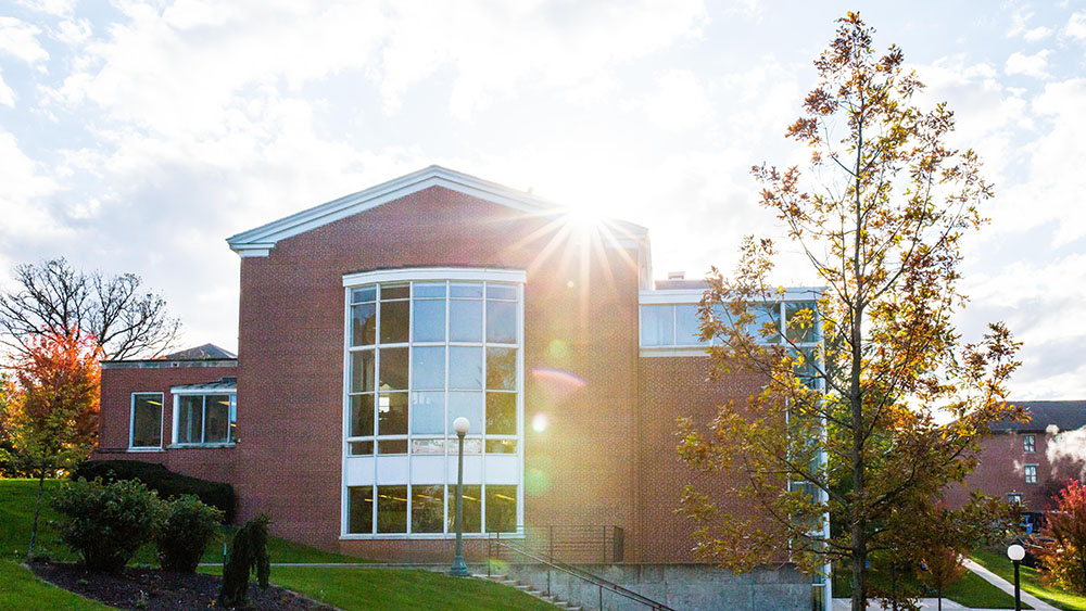 Cole Library at Cornell College