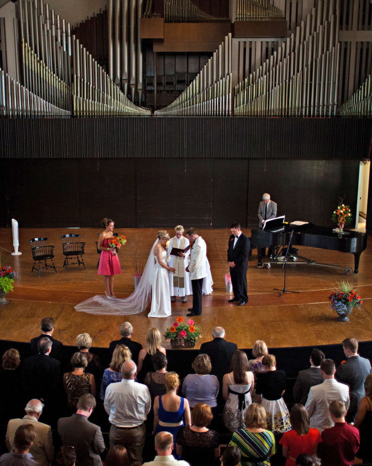 Wedding in historic King Chapel