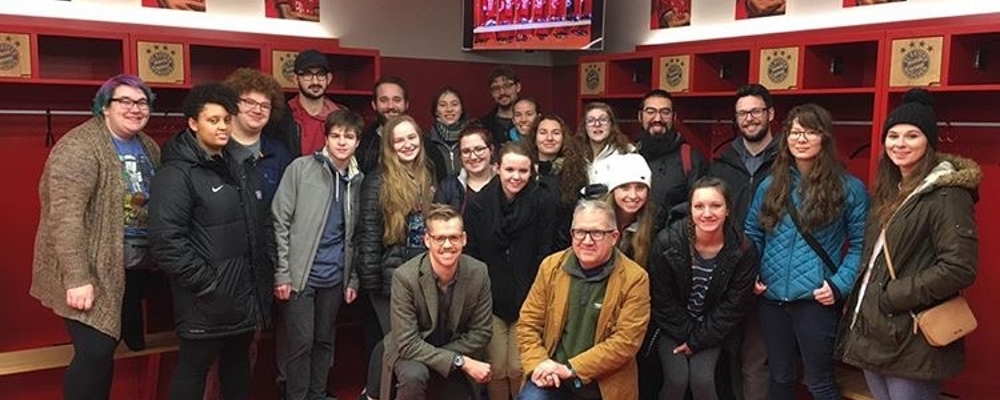 German studies off-campus studies course class gathers with faculty