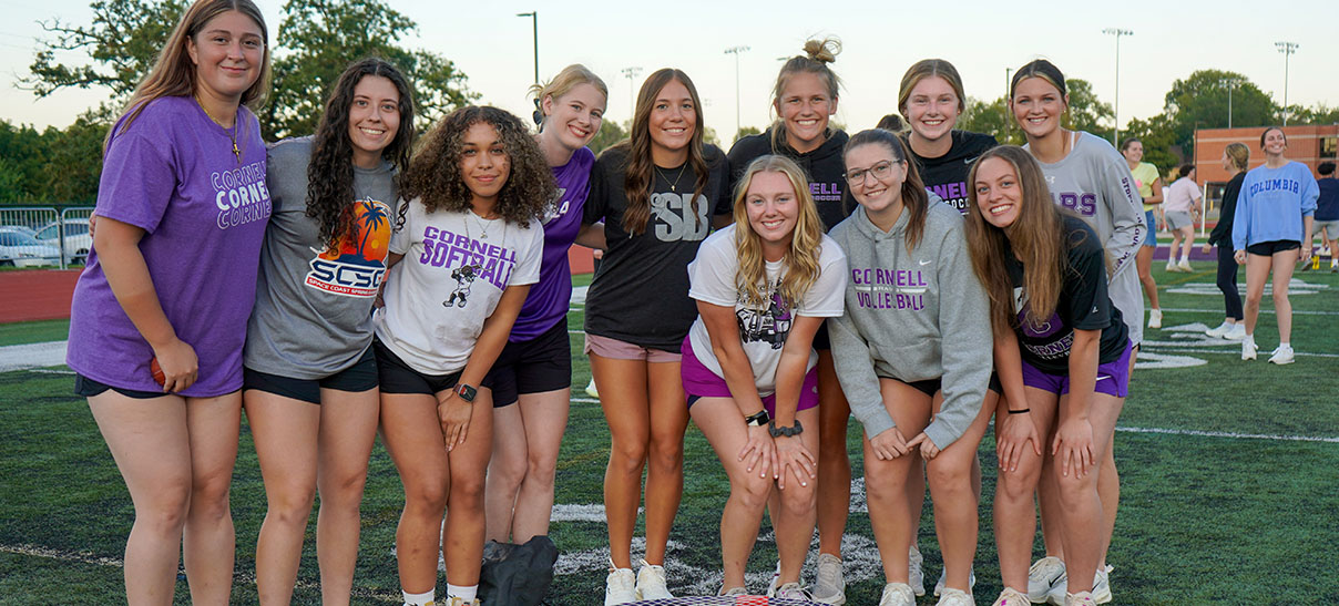 Students playing lawn games at a SAAC mixer.