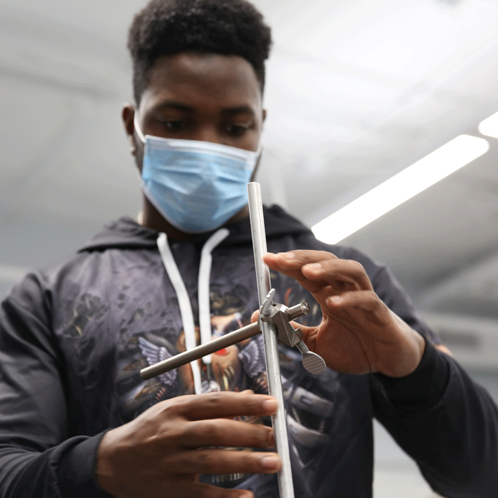 Cornell College students learn more about graduate school. 